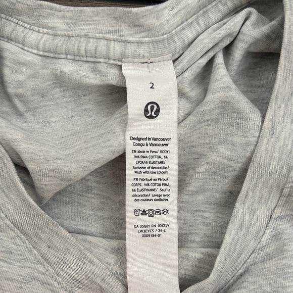 Women’s Grey Lululemon T-Shirt - Picture 3 of 3